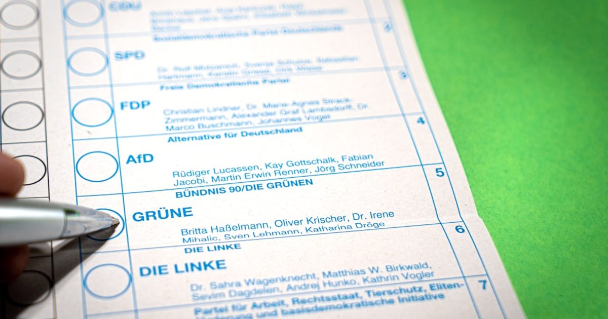The Complete Travel Nurse Credentials Checklist for 2026